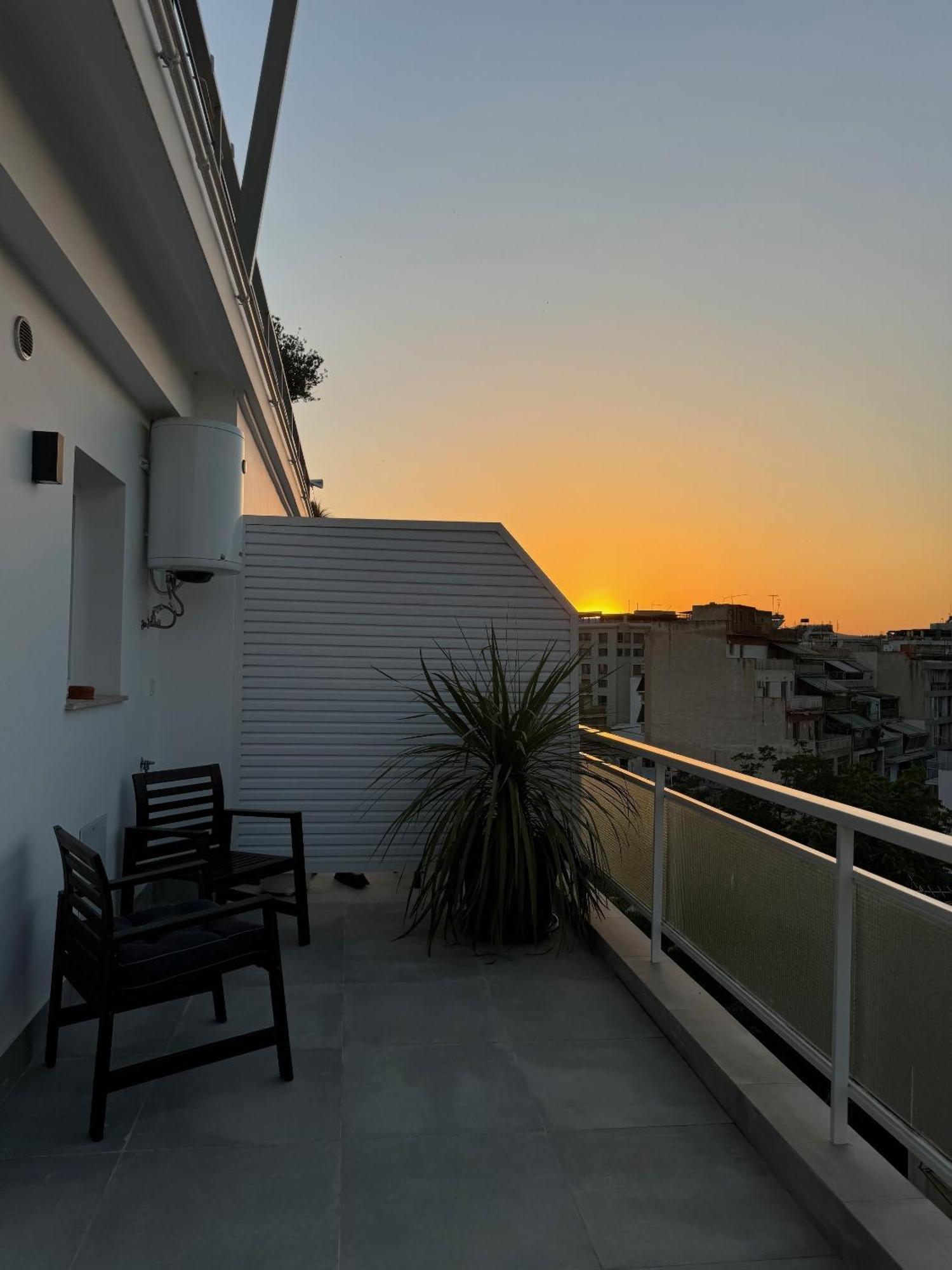 Appartement Ikarus à Athènes Extérieur photo